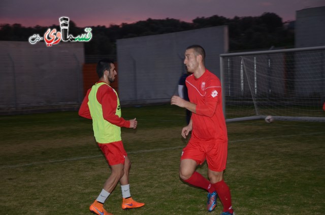 فيديو: لاعب وسط جديد في الاختبار واجواء من التدريب الختامي لنادي الوحدة عشية لقاء ازور غدا الجمعة ..